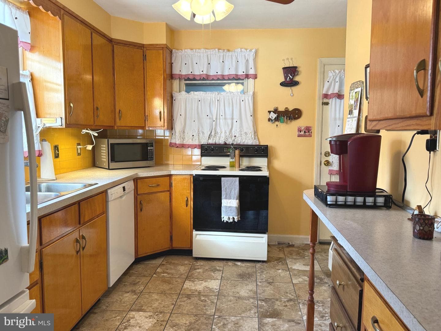 86 Village Drive photo 13