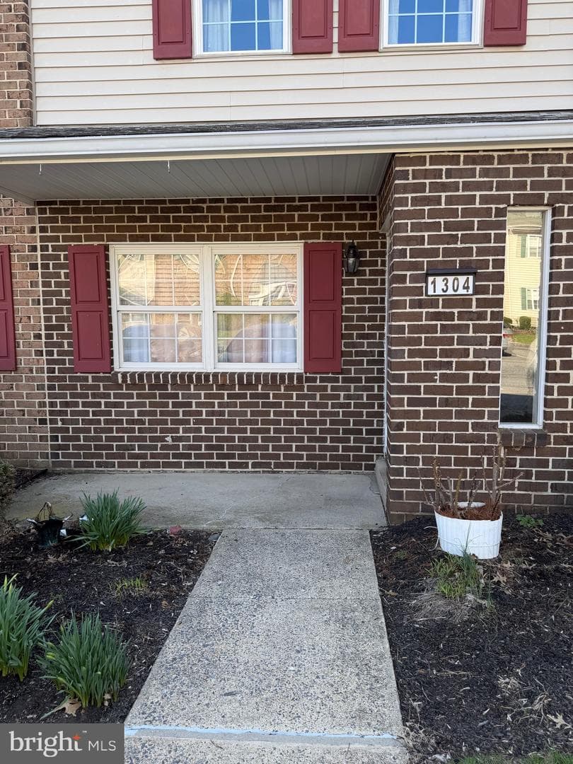 1304 Blue Jay Drive photo 3