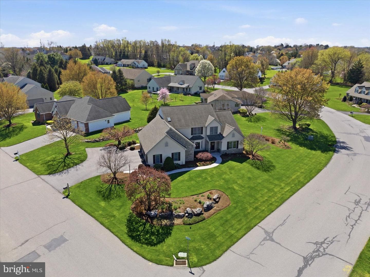314 Country Meadows Drive photo 2