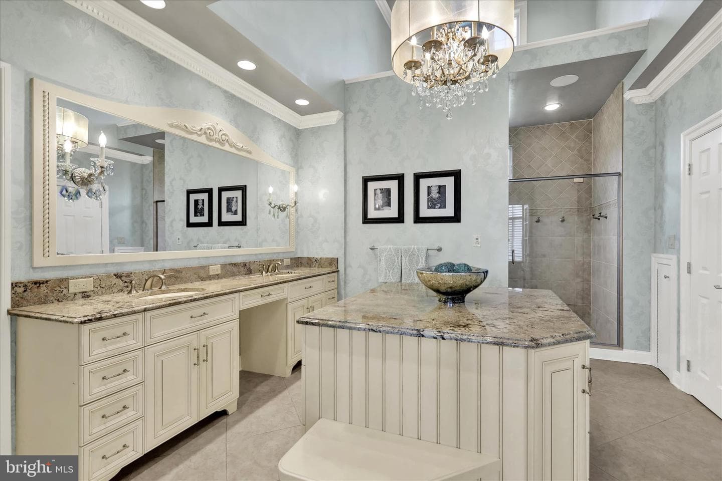 1000 Bluestone Drive photo 36