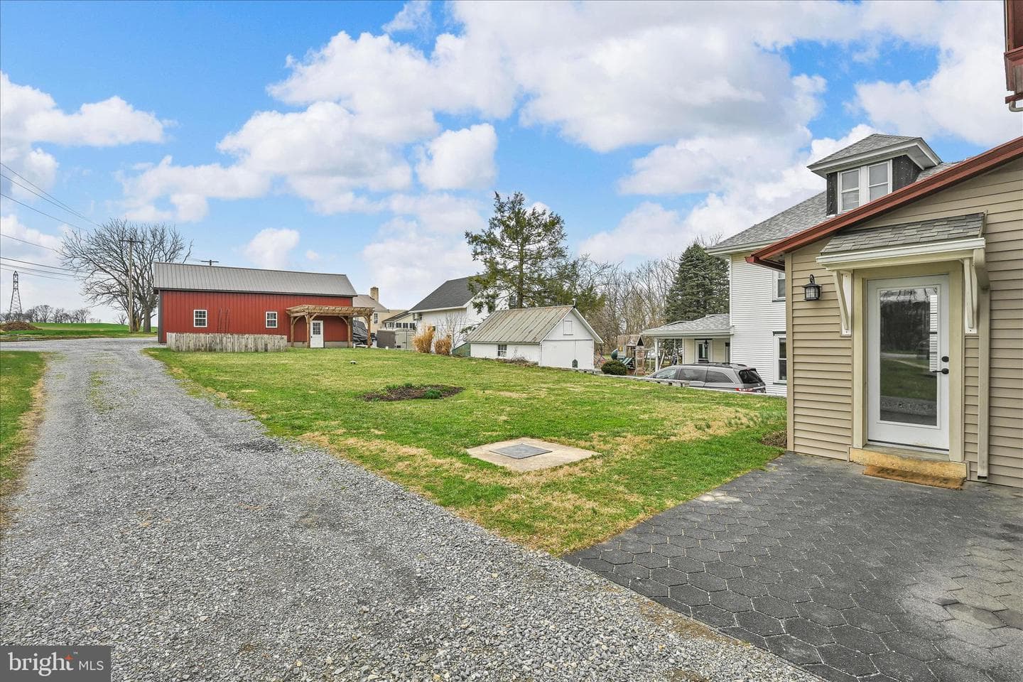 301 E Meadow Valley Road photo 34