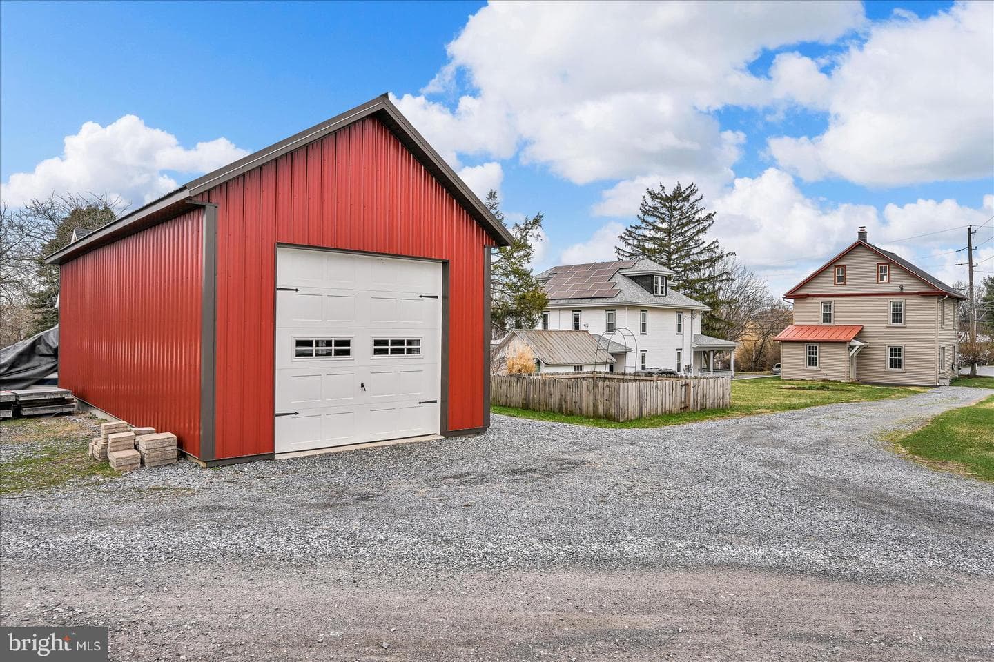 301 E Meadow Valley Road photo 41
