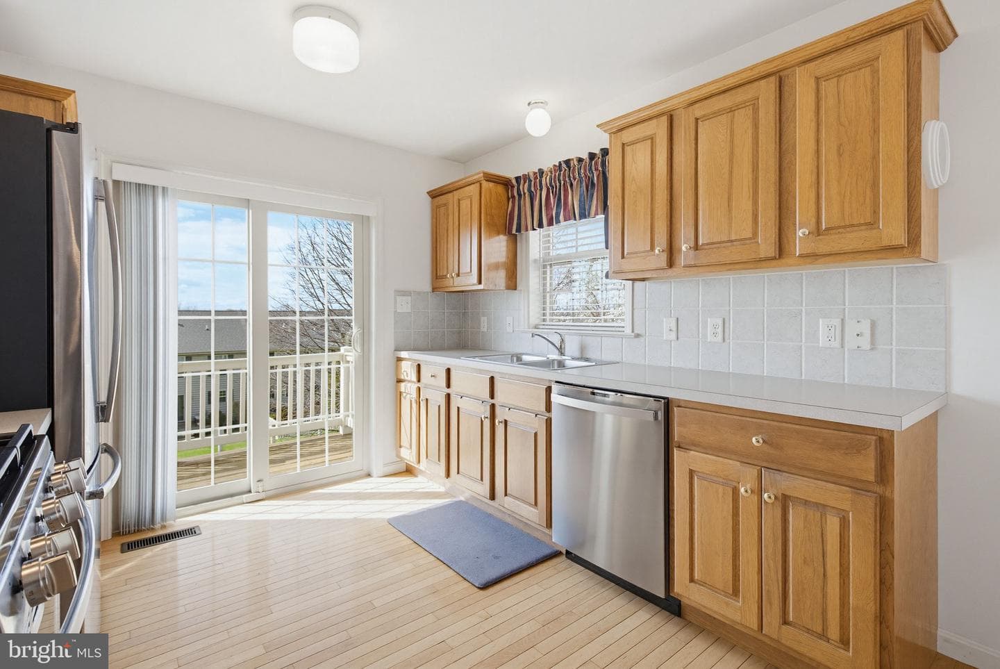674 Royal View Drive photo 13