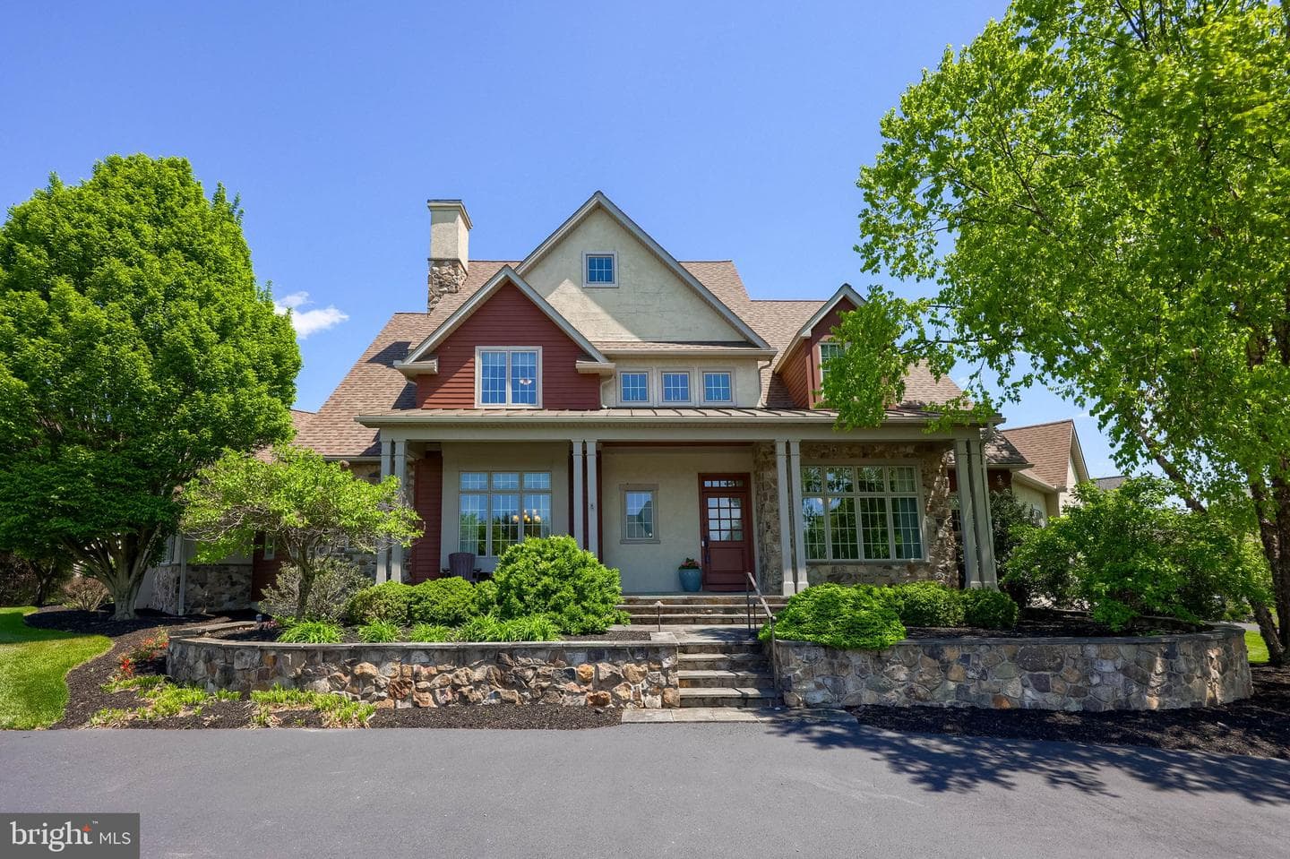 388 Wheatfield Drive photo 1