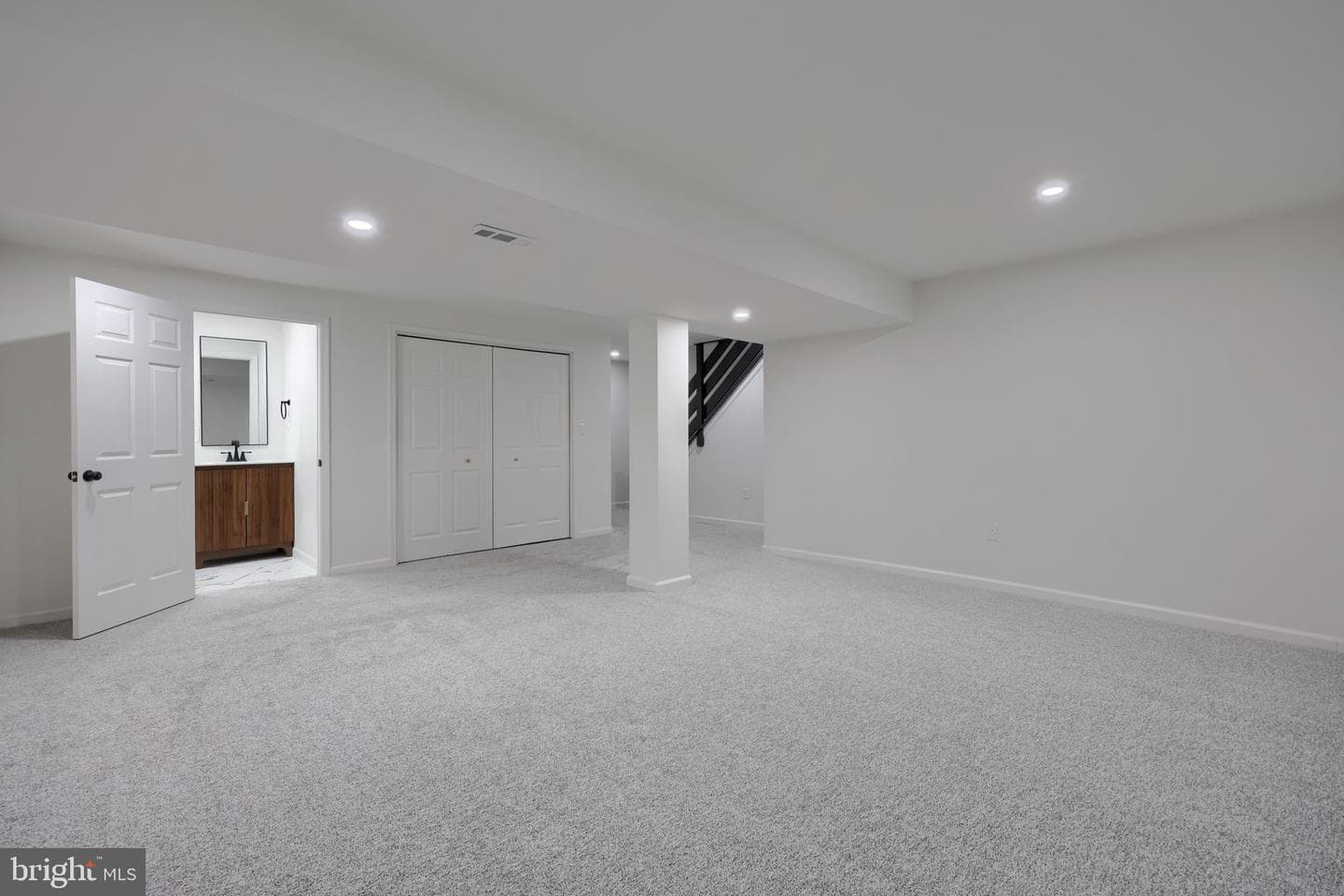 25 Greythorne Road photo 36
