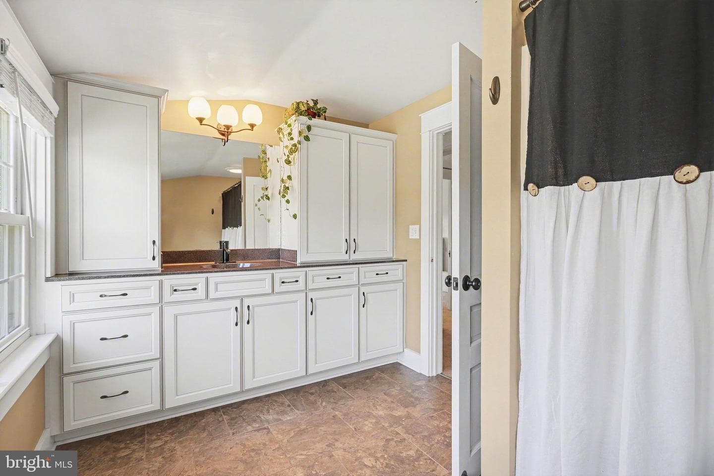 1203 Diamond Street photo 10