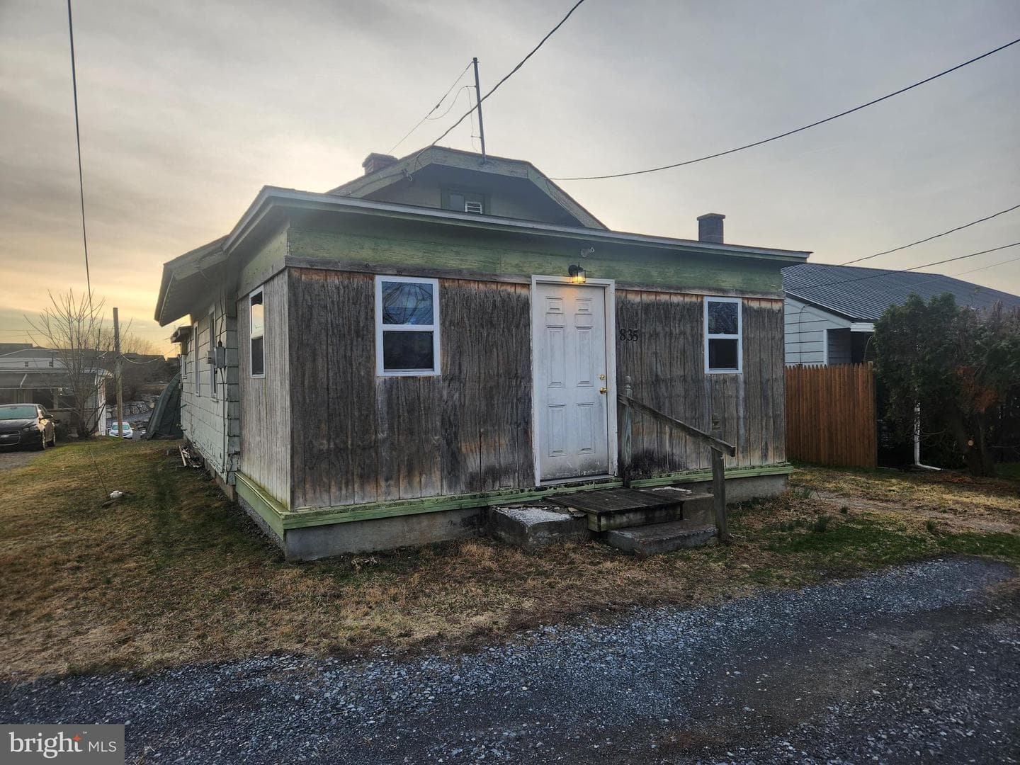 835 Conestoga Avenue photo 3