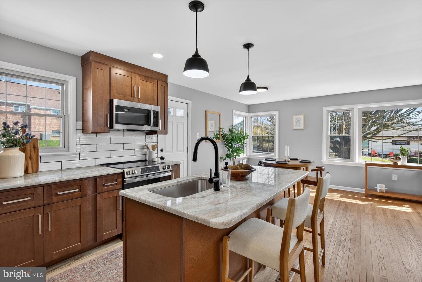 1019 Hager Street photo 11