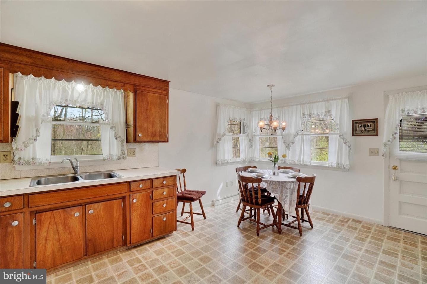 1593 Mount Gretna Road photo 8
