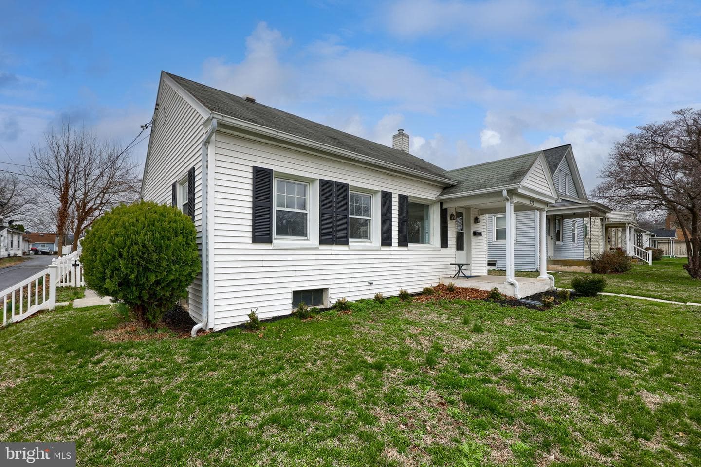 120 N Locust Street photo 33