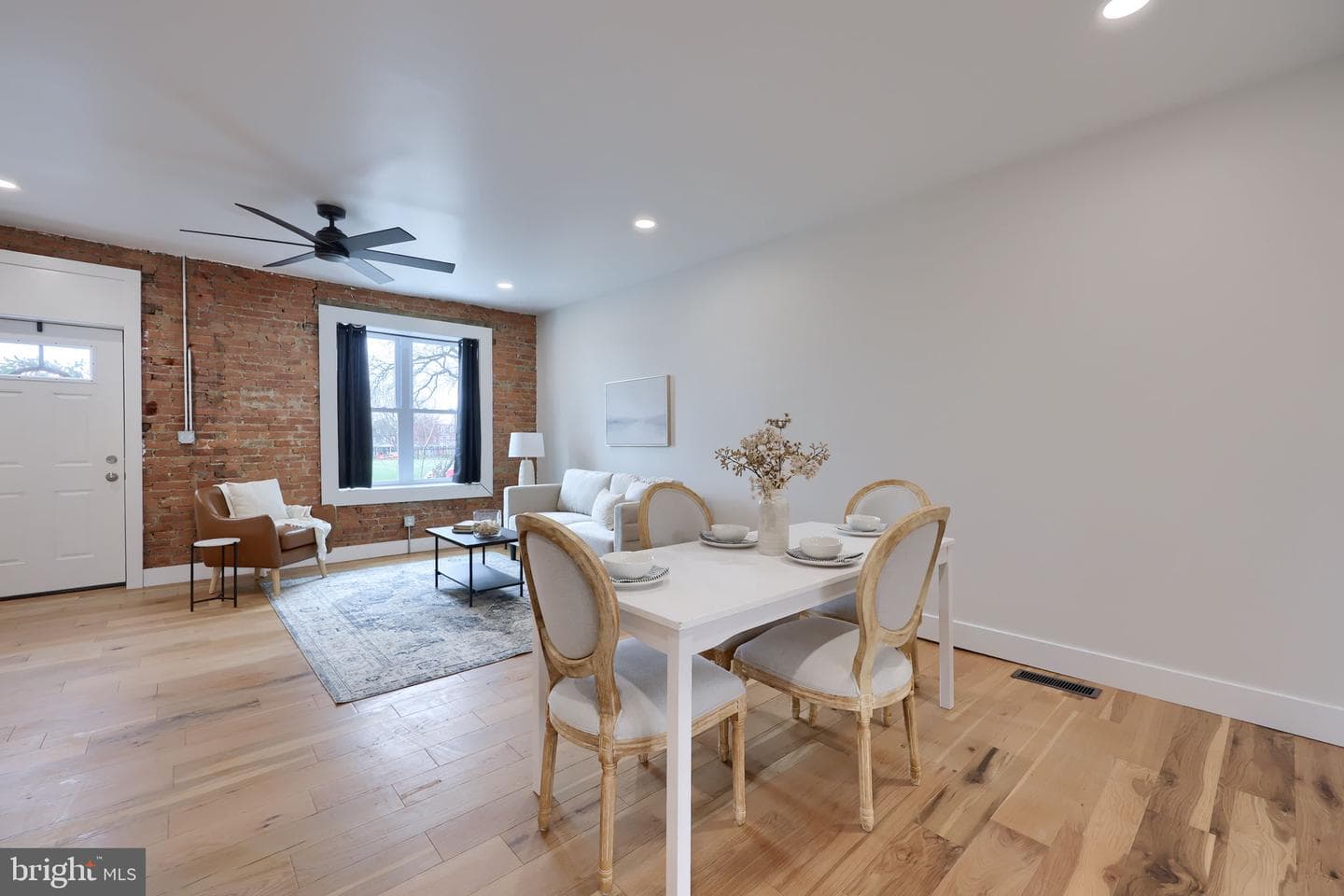 549 Rockland Street photo 8