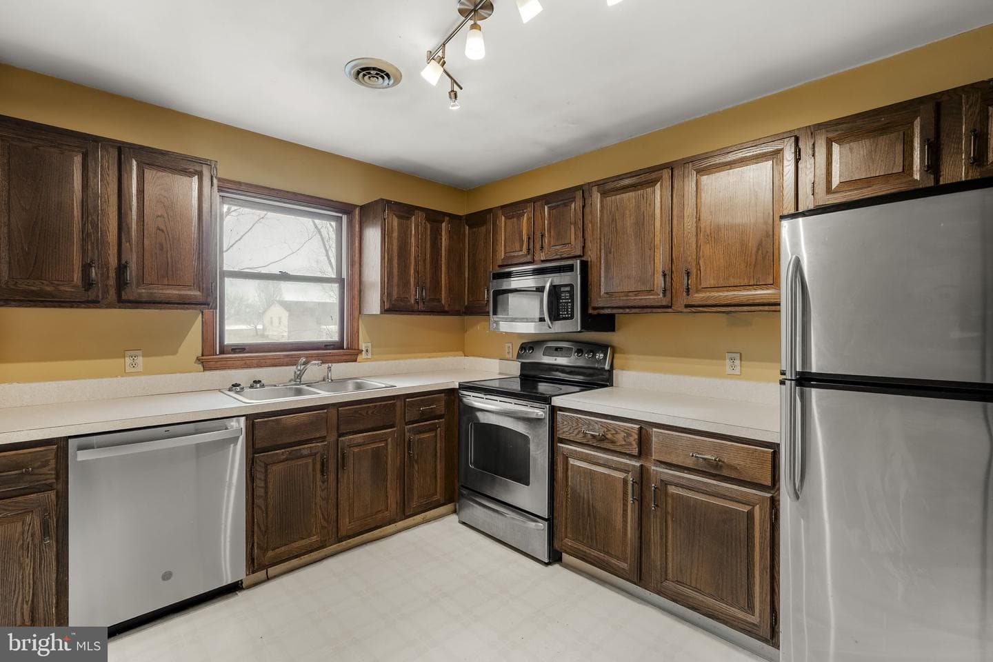 30 Buttonwood Drive photo 18