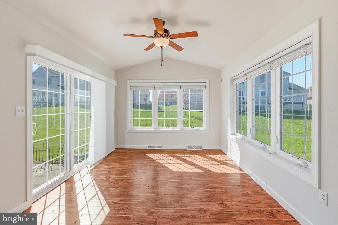5256 Stonefield Drive photo 9