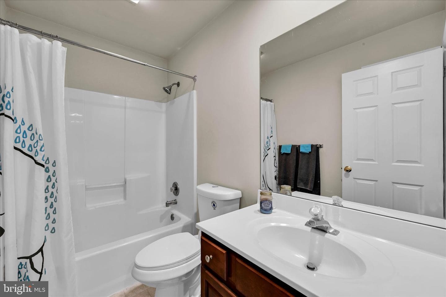 114 Crimson Lane photo 34