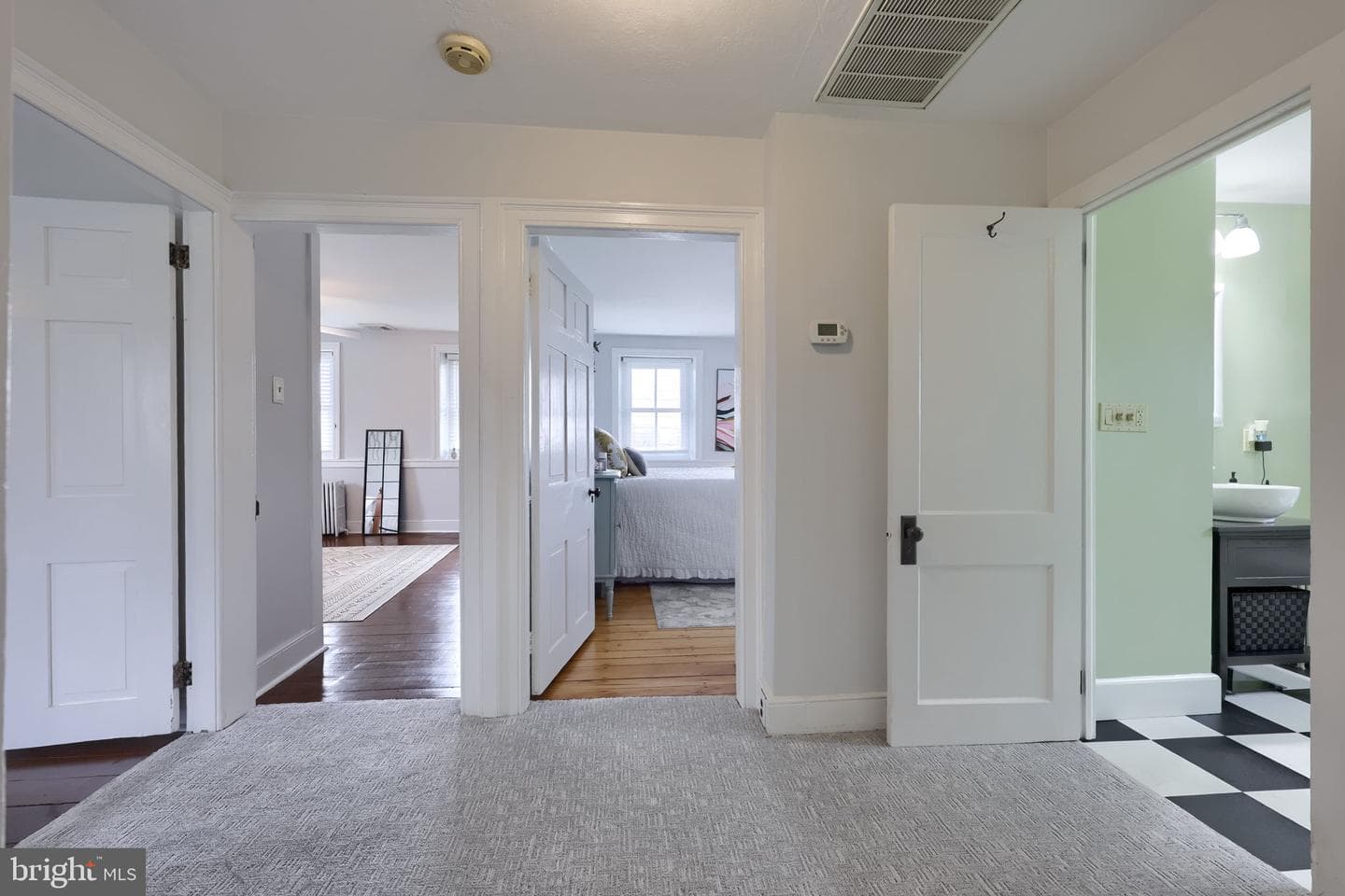 2047 Jarvis Road photo 34