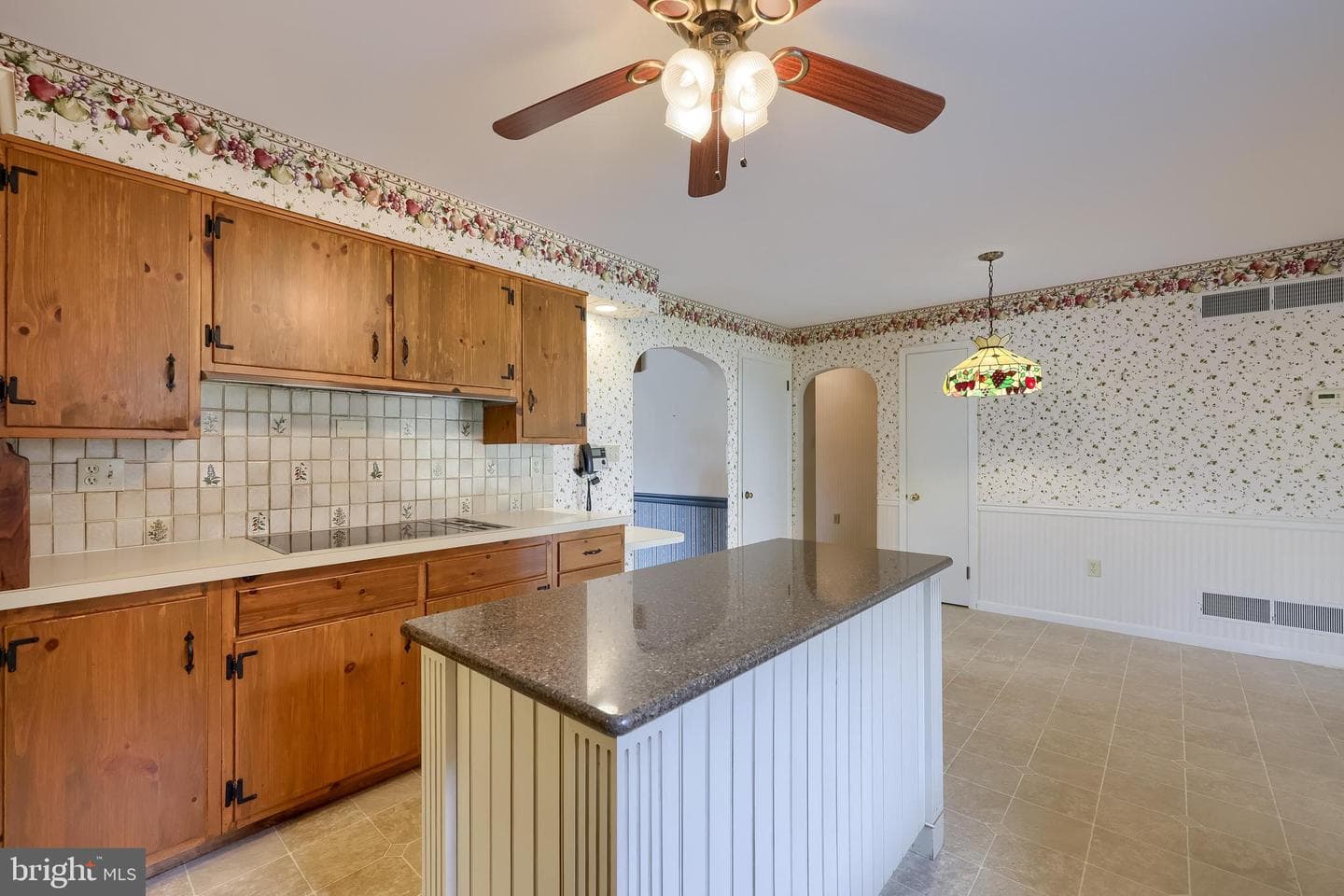 210 Stevens Road photo 12