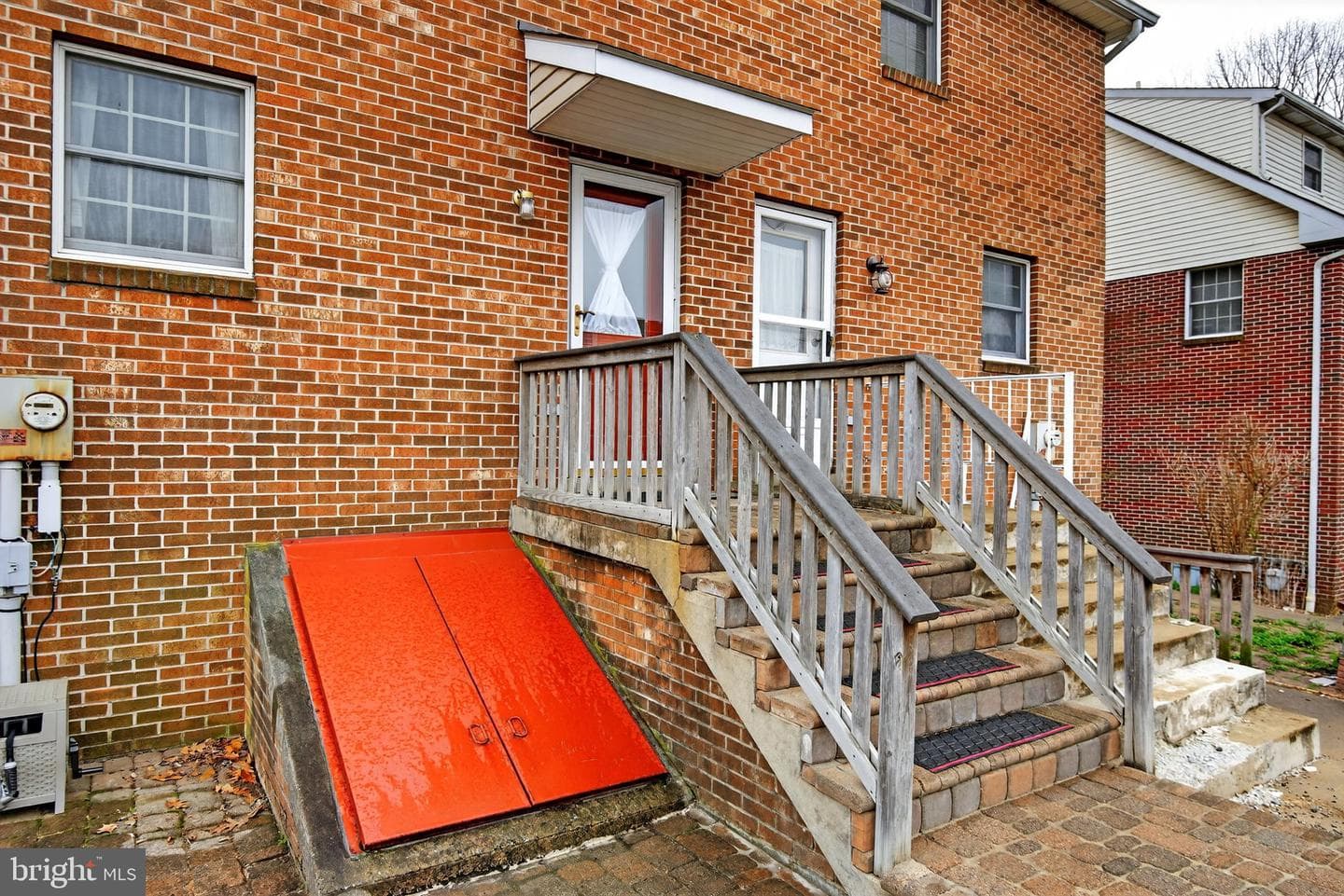 1007 E Walnut Street photo 35