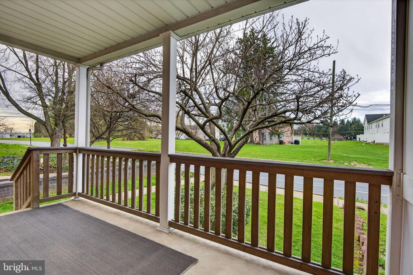 1007 E Walnut Street photo 8