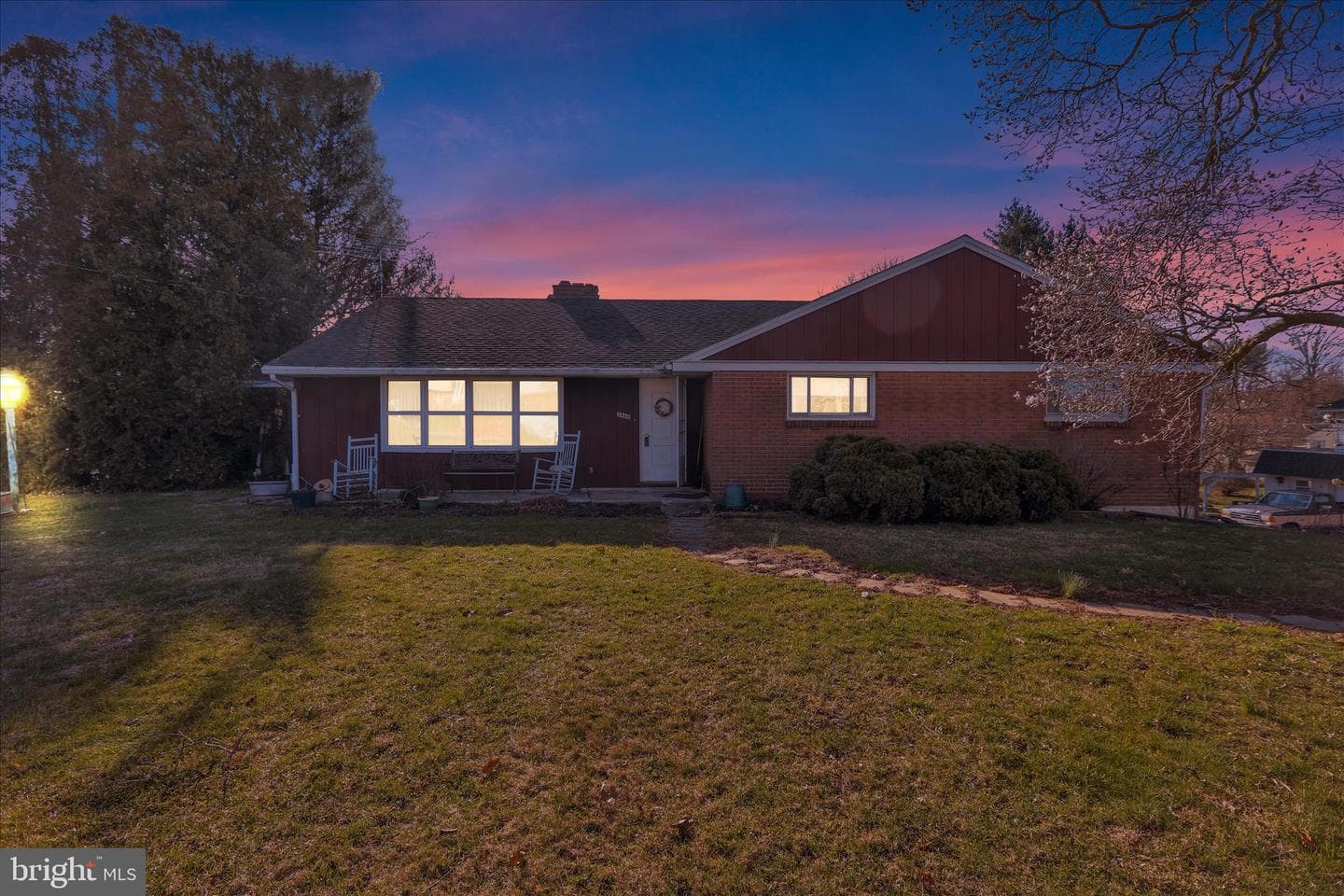 2460 Honeysuckle Lane photo 7
