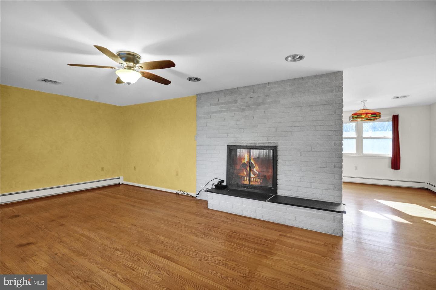 2460 Honeysuckle Lane photo 9