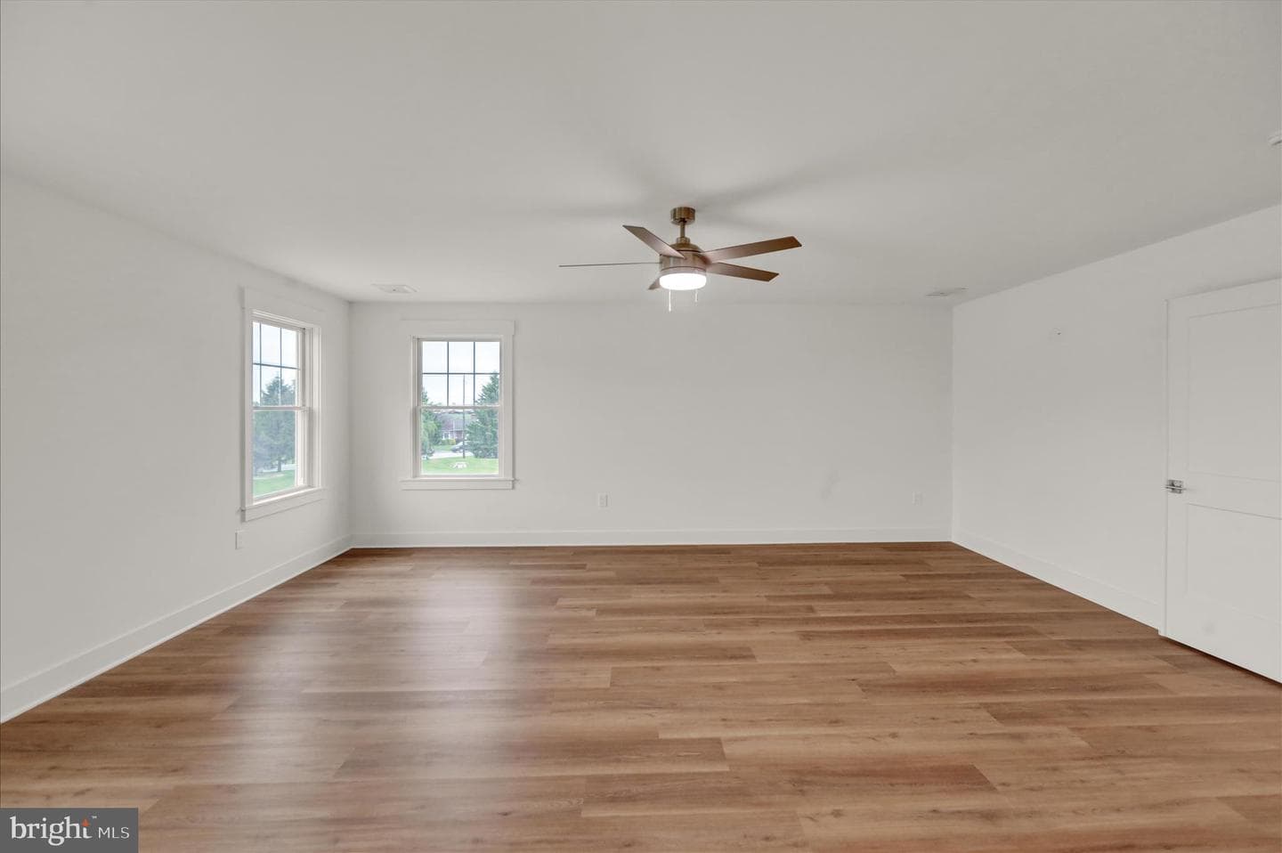 513 Cheltenham Court photo 42