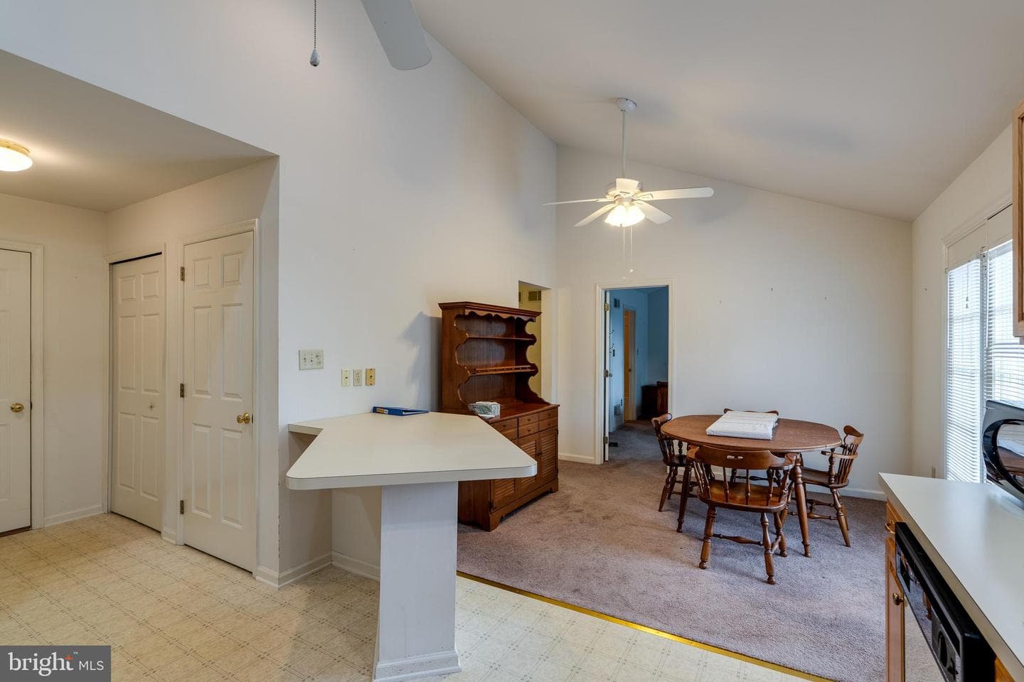 14 Oakgrove Lane photo 11