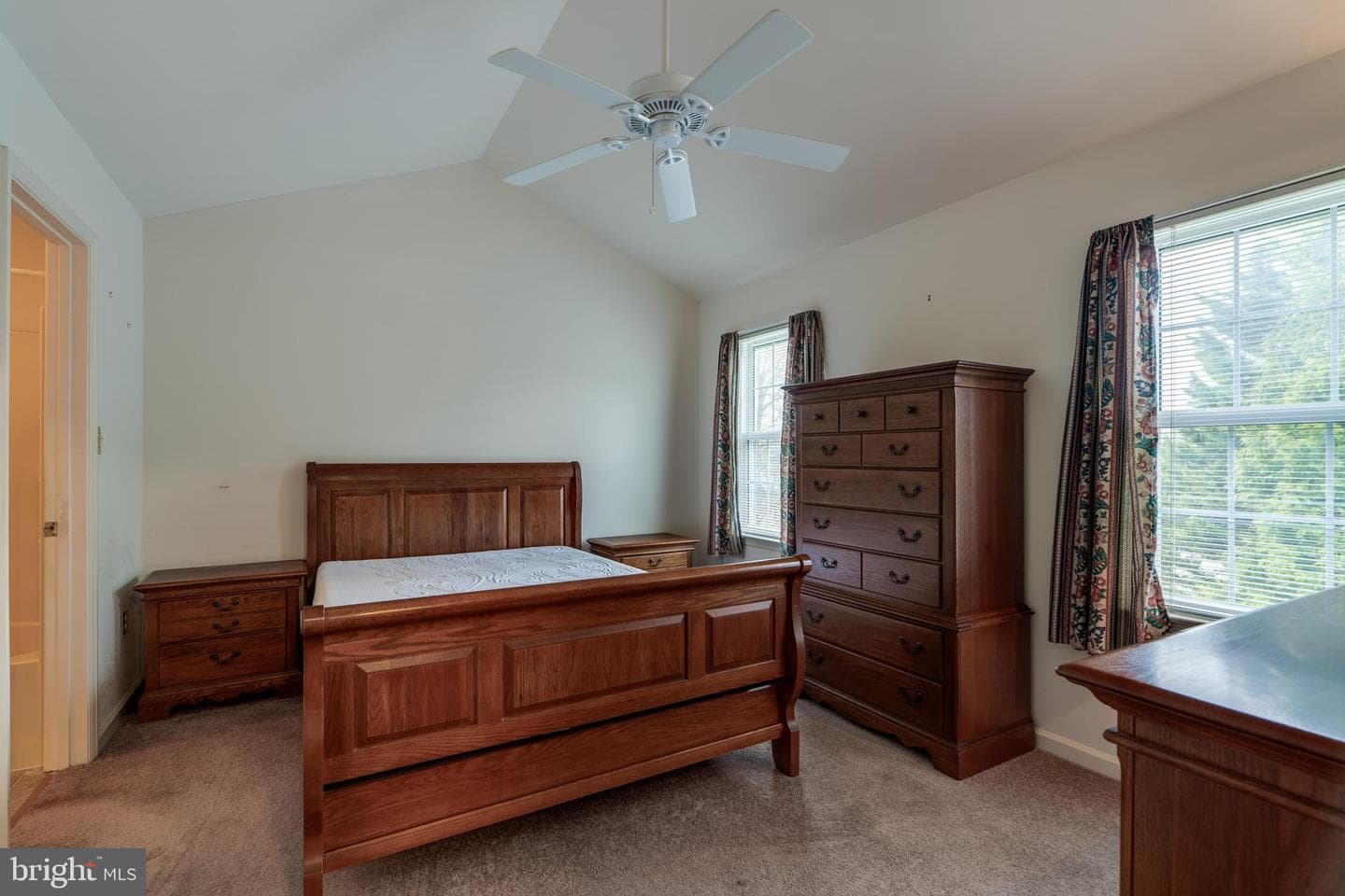 14 Oakgrove Lane photo 12