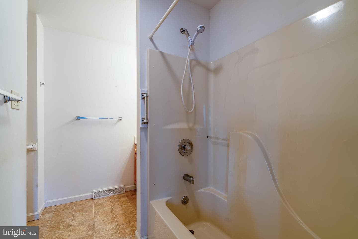 14 Oakgrove Lane photo 16
