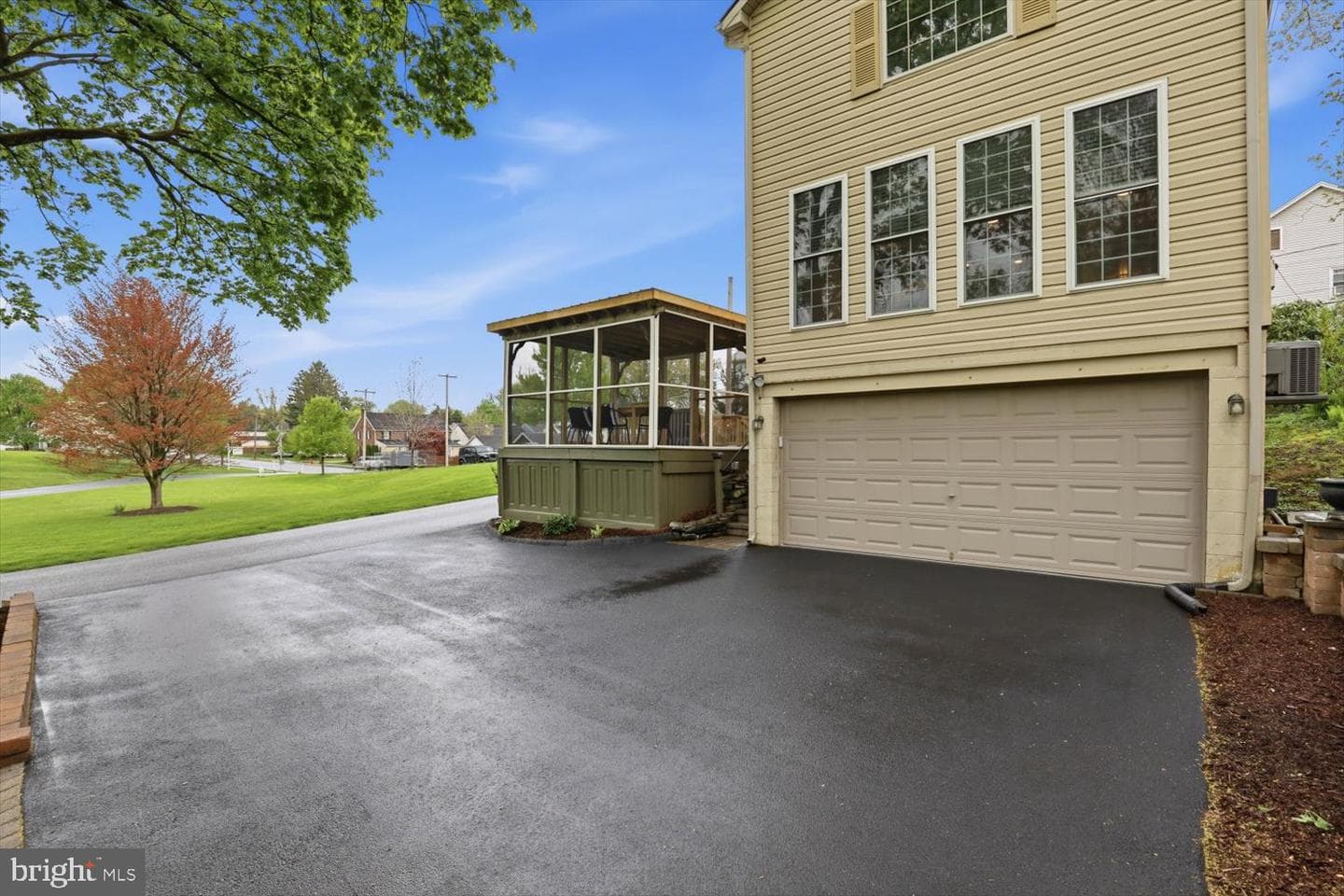 135 S Cedar Street photo 43