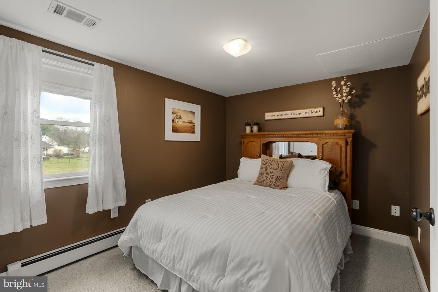 1435 Newport Road photo 23