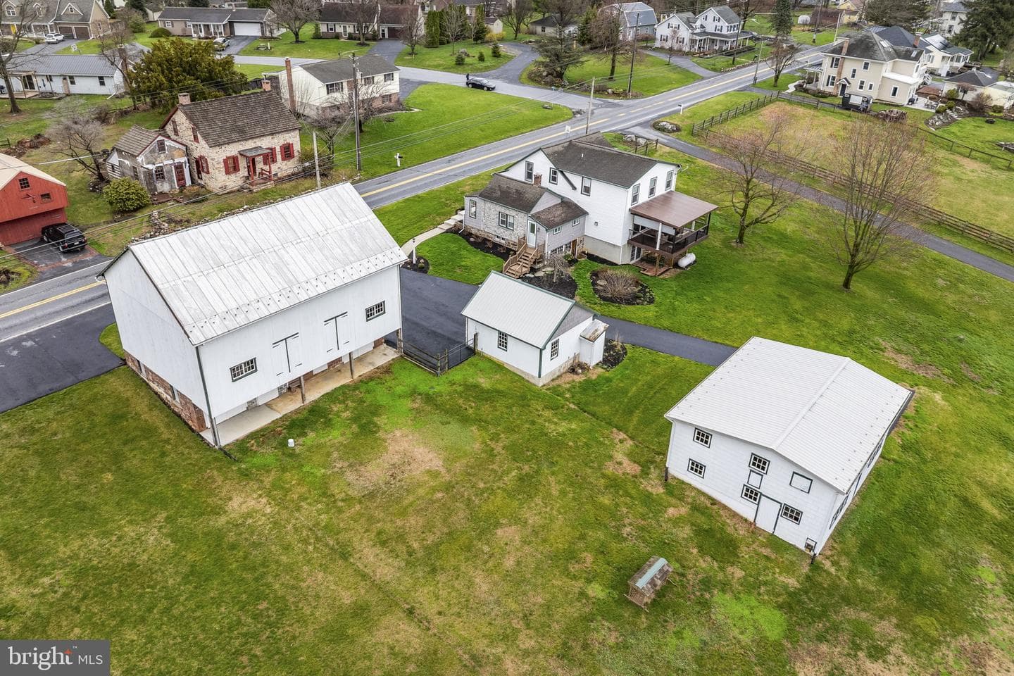 1435 Newport Road photo 34