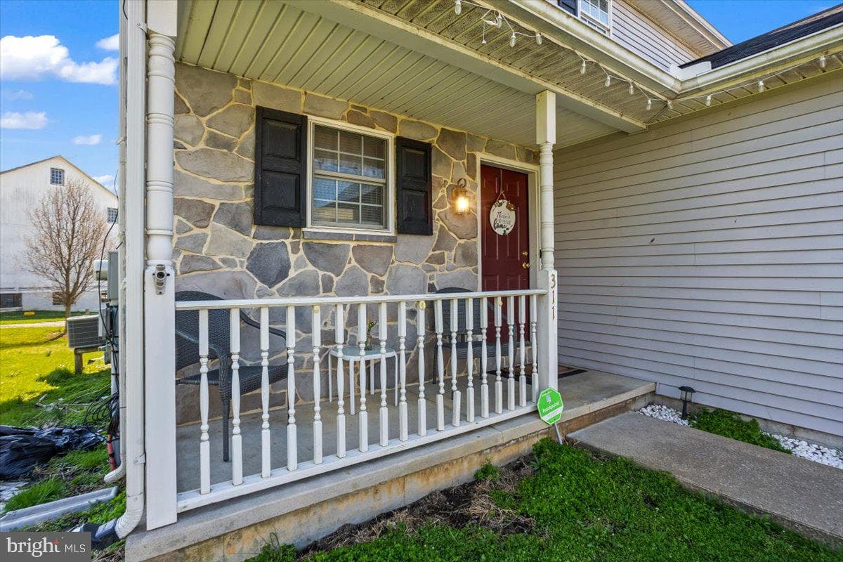 311 Elmshire Drive photo 2