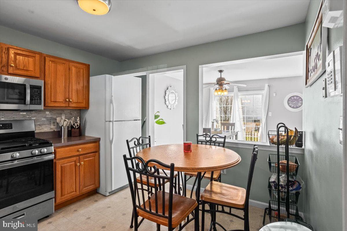311 Elmshire Drive photo 5