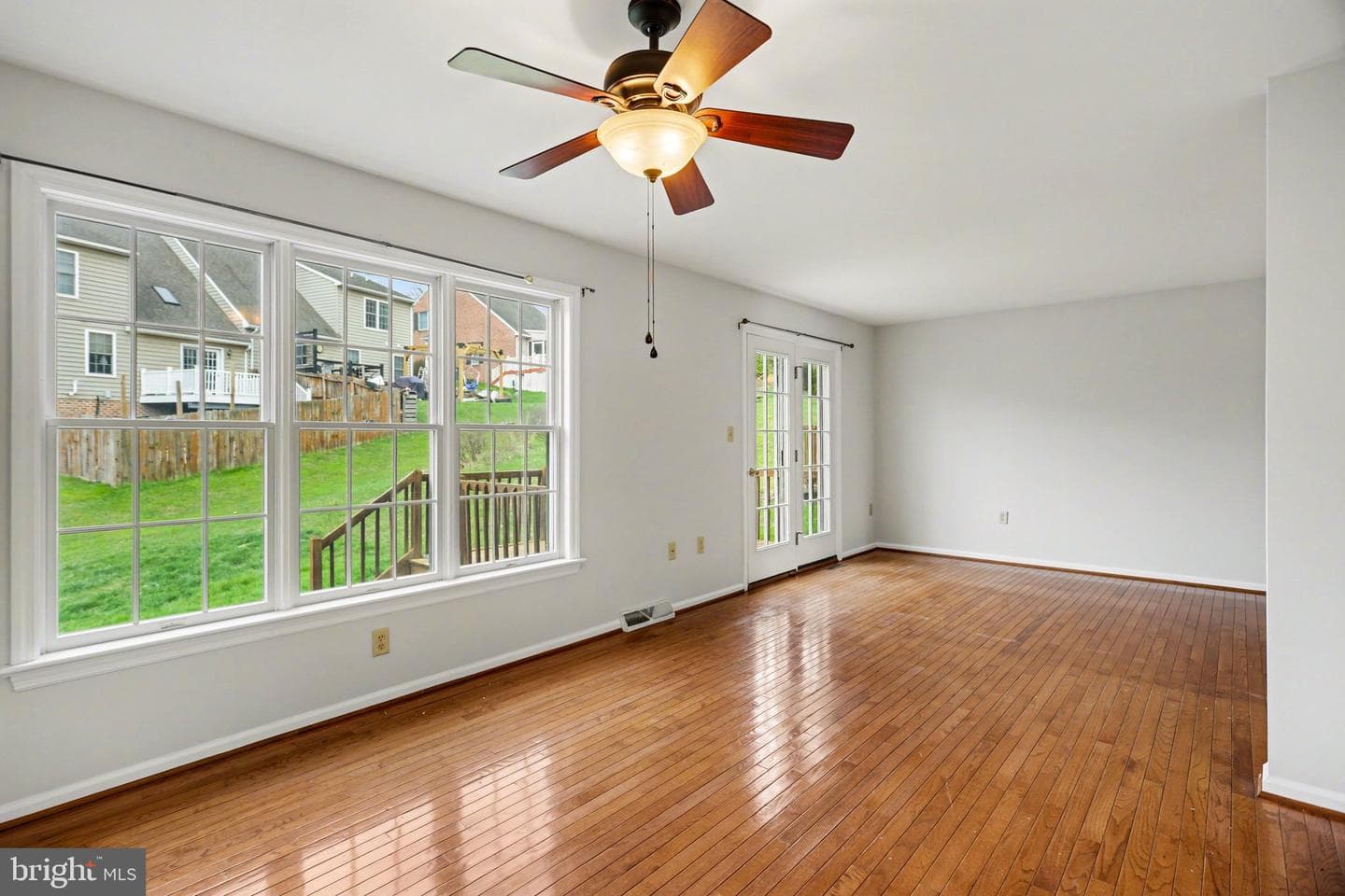 476 Hillside Drive photo 10