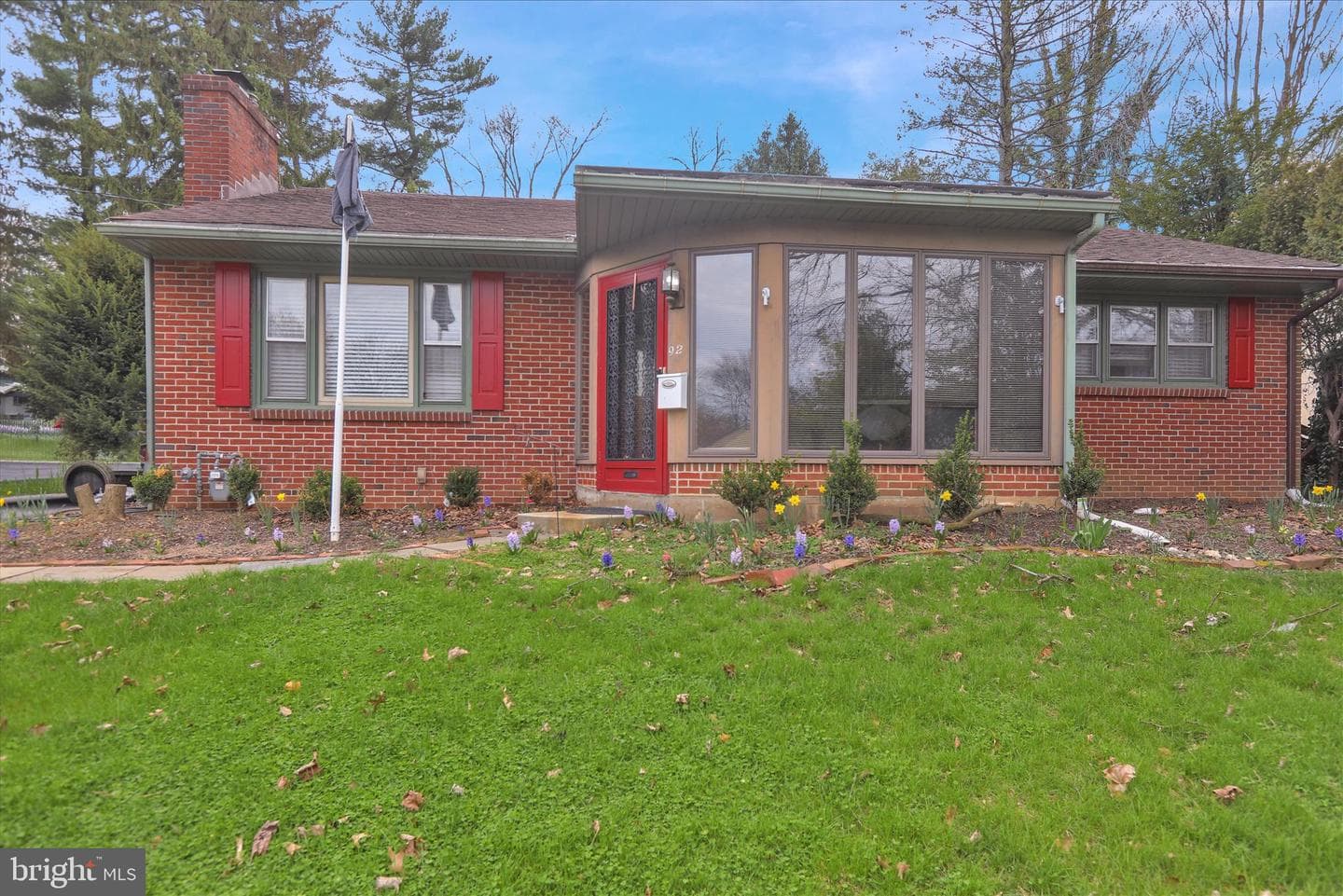 92 Euclid Avenue photo 4