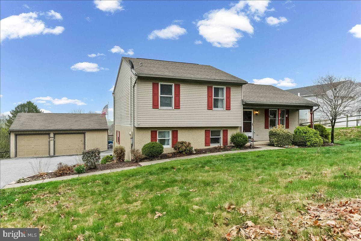 597 Lancaster Pike