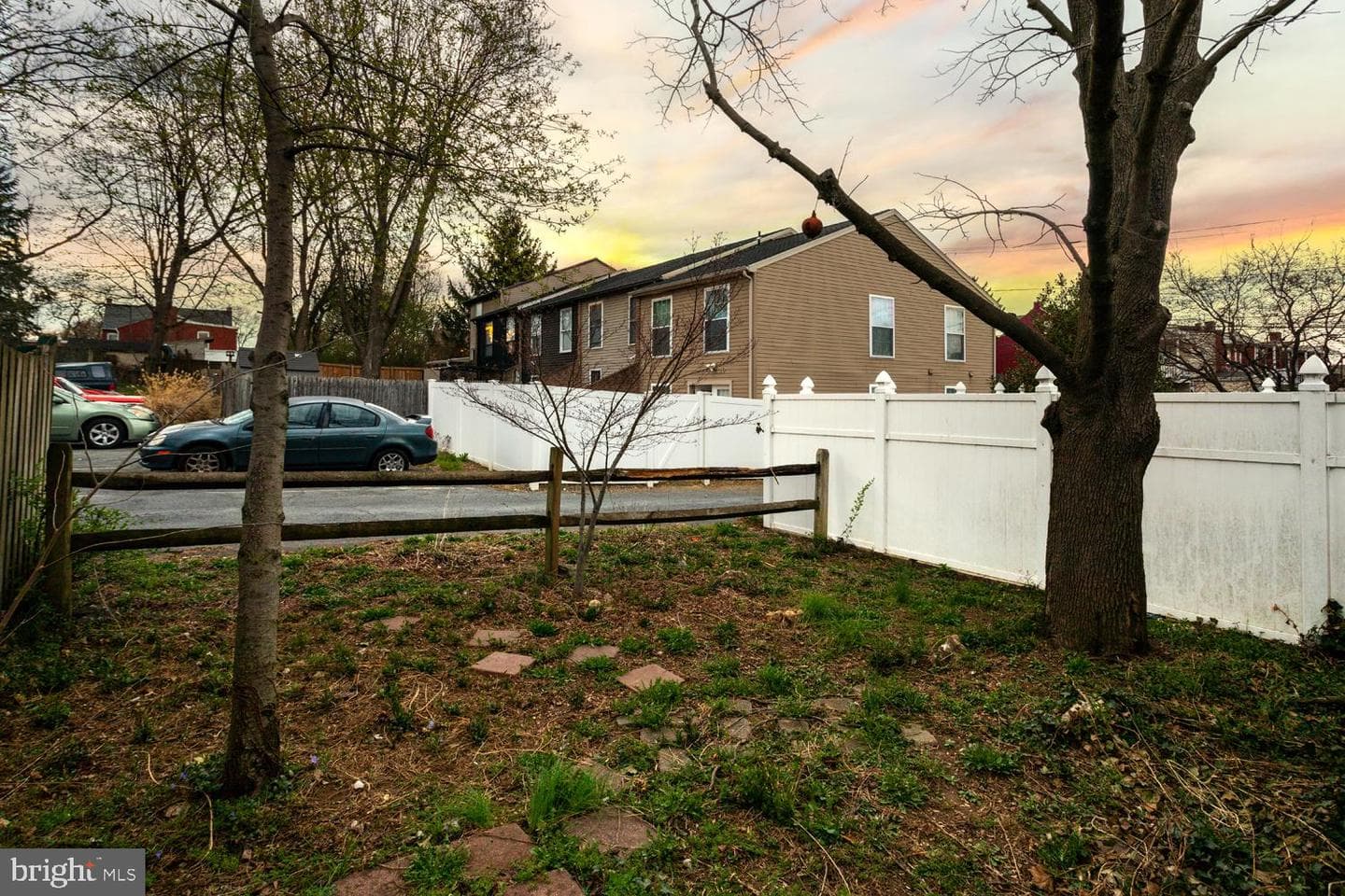 813 Fremont Street photo 29