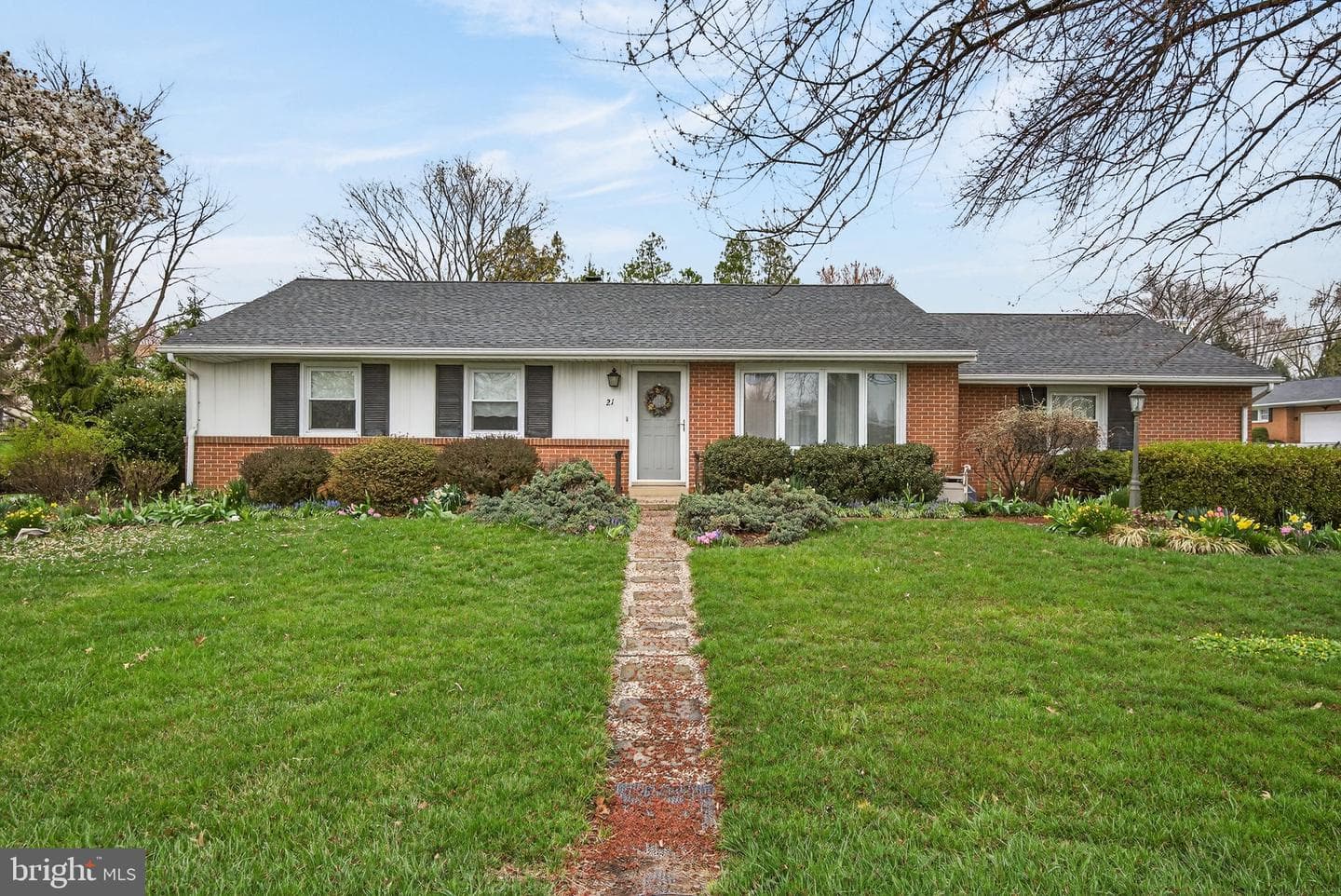21 Violet Avenue