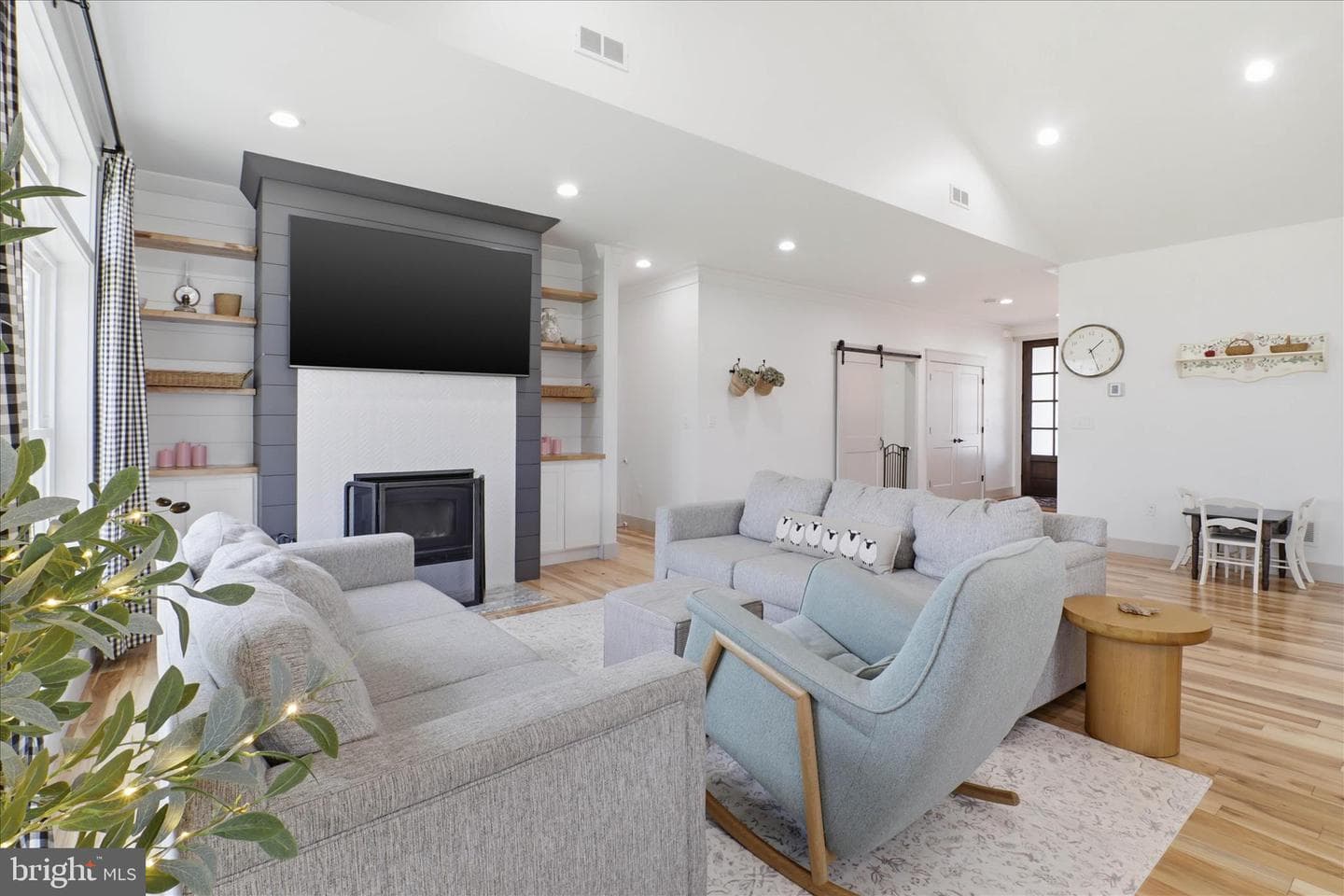 101 Ackley Circle photo 8