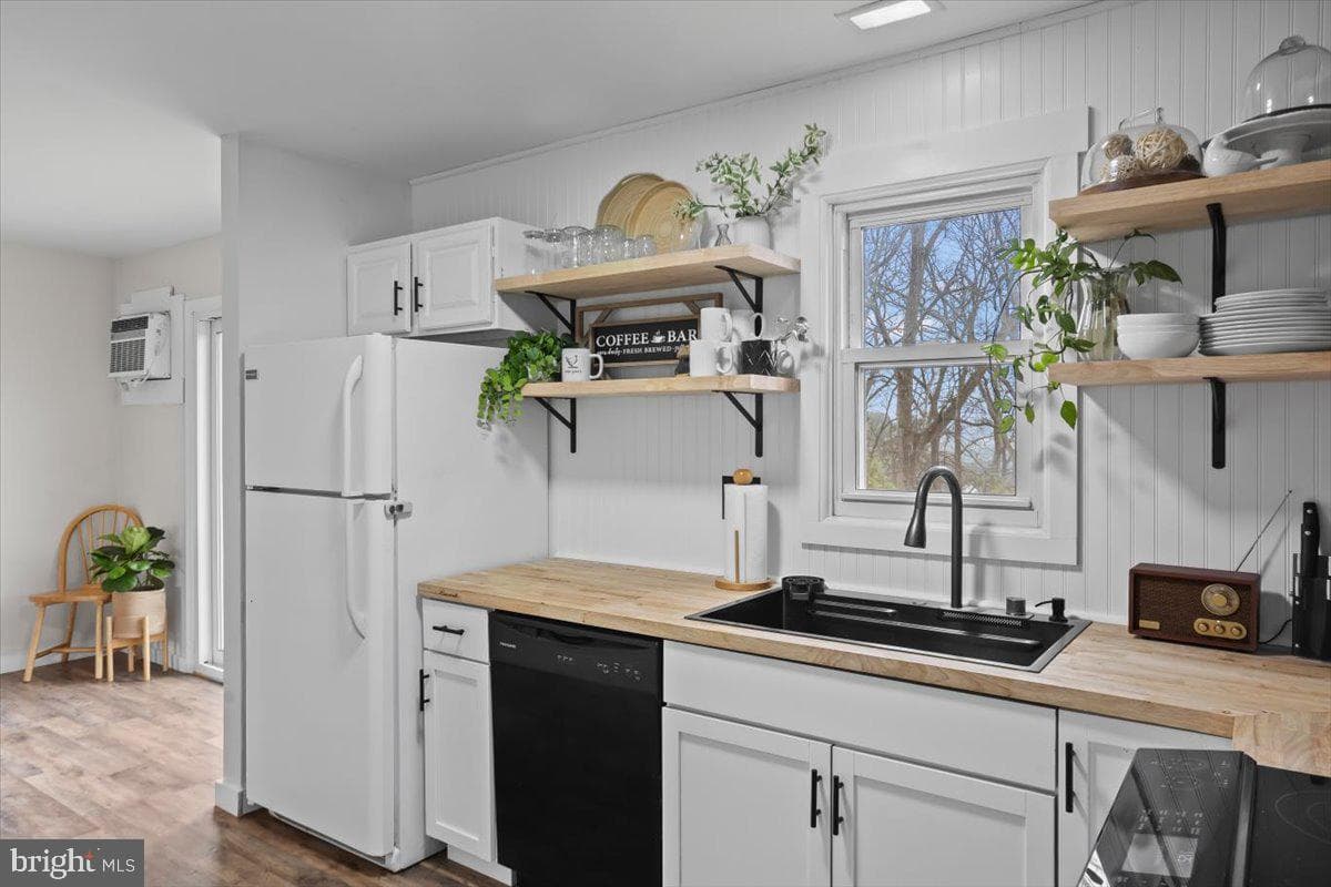464 W Ridge Road photo 6