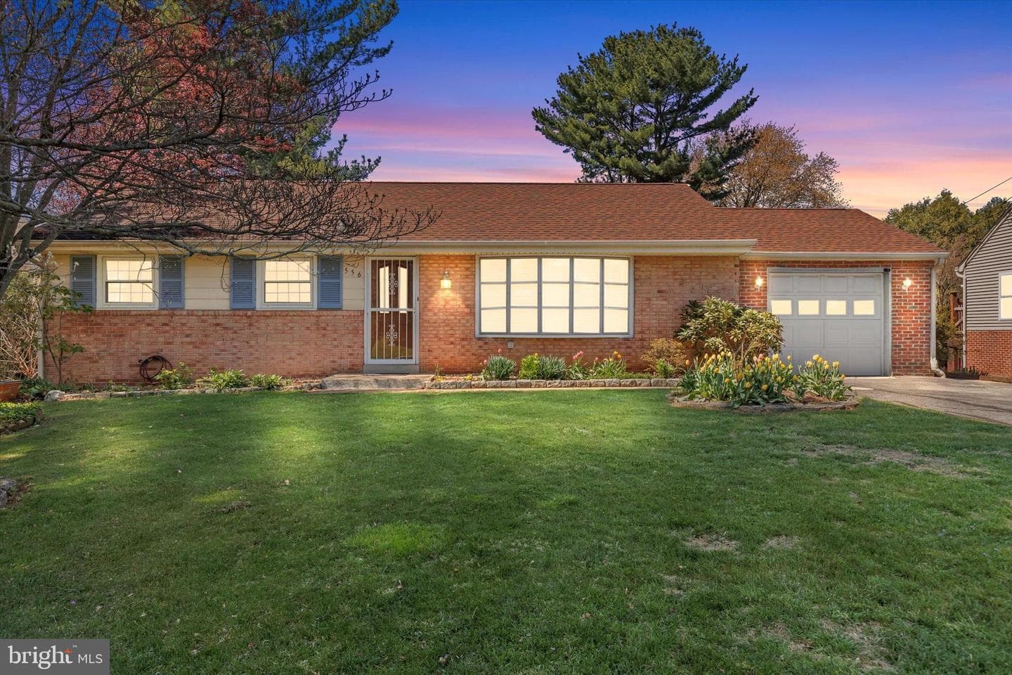 556 Abbeyville Road photo 2