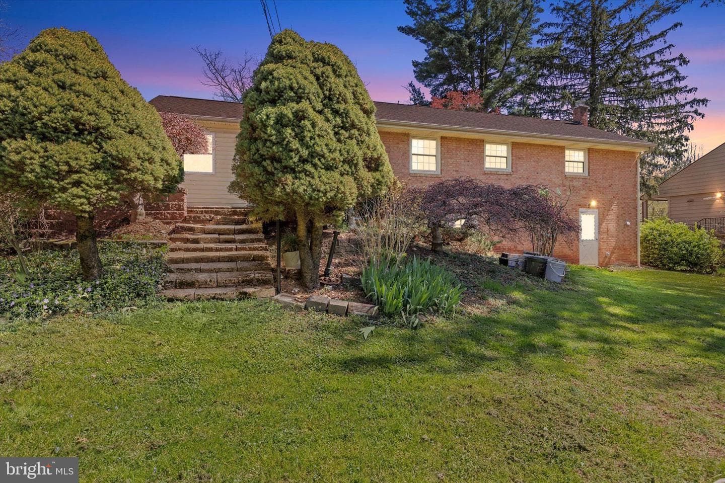 556 Abbeyville Road photo 28