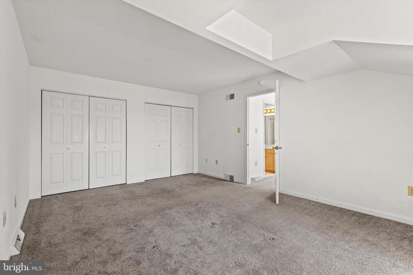116 Greenview Drive photo 20