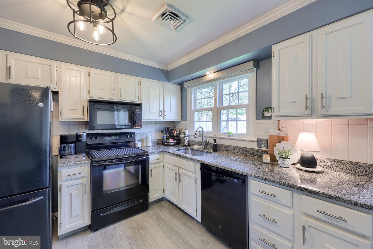 11 Cobblestone Drive photo 9