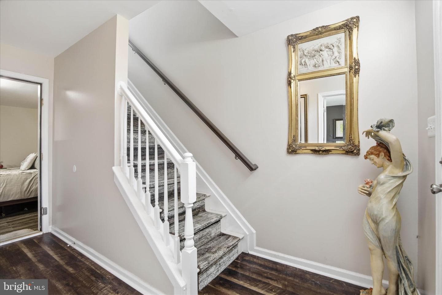 393 Dickens Drive photo 24