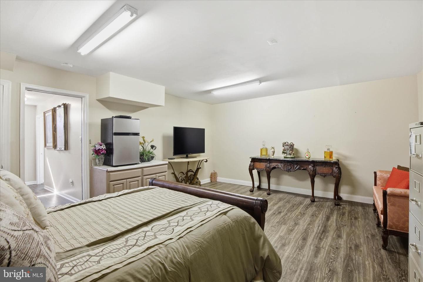 393 Dickens Drive photo 29