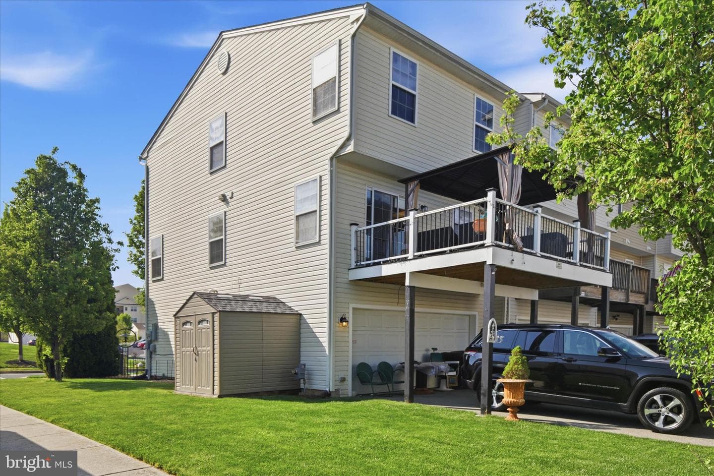393 Dickens Drive photo 36