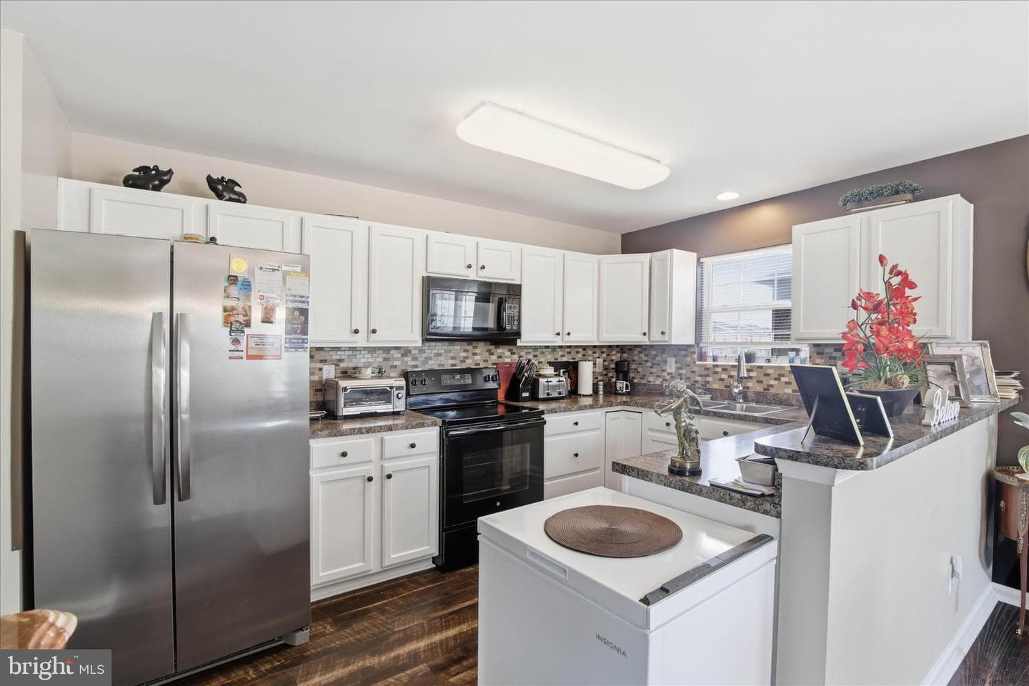 393 Dickens Drive photo 7
