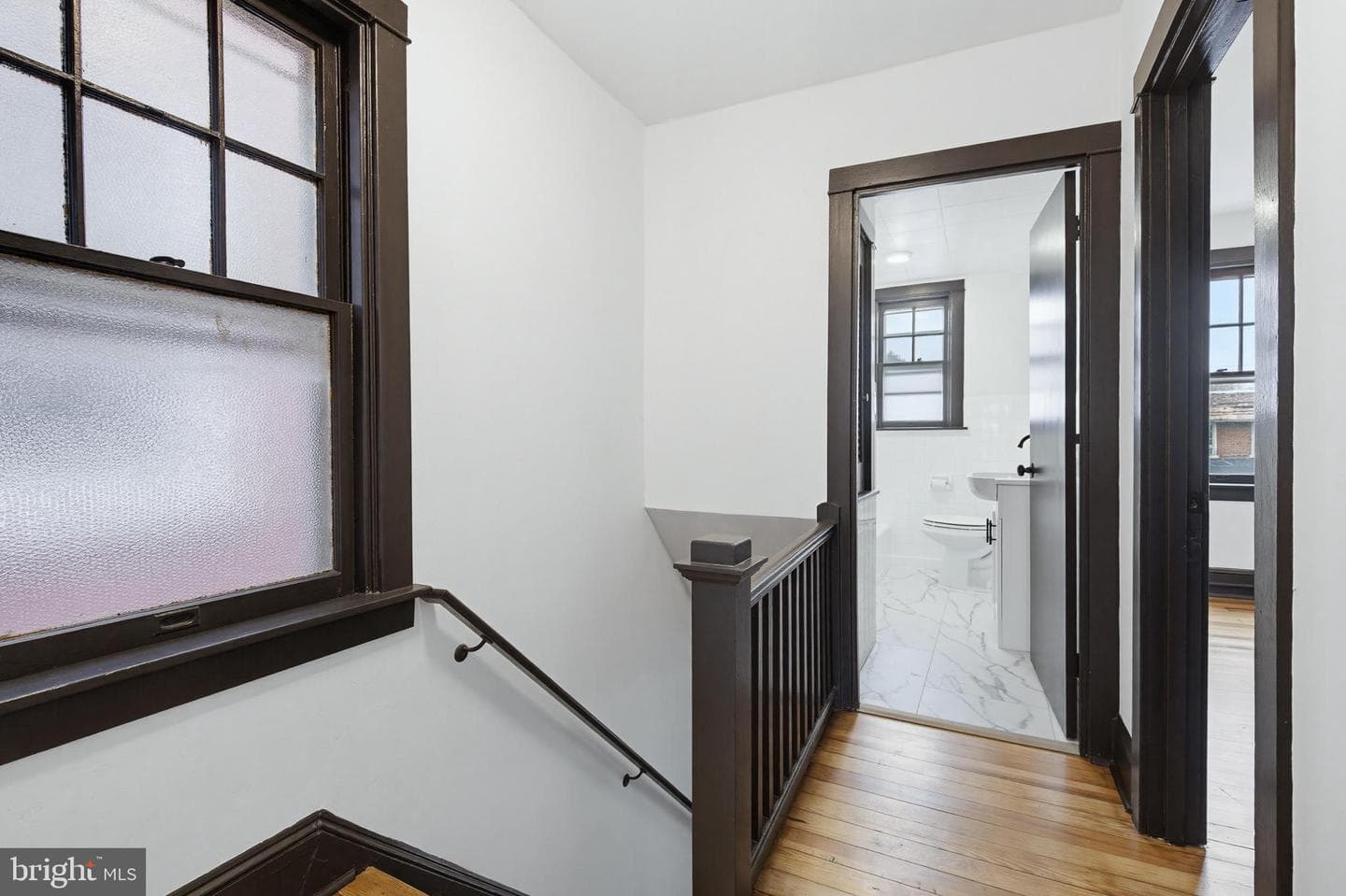636 3rd St photo 17