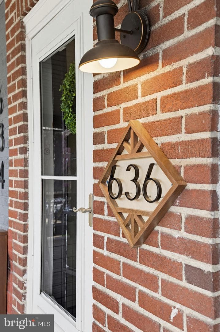 636 3rd St photo 32